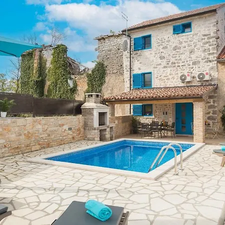 Cassa Antica With Outdoor Pool, Near Porec * Rapavel