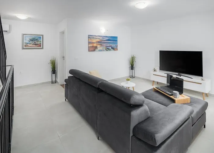 Cassa Antica With Outdoor Pool, Near Porec * Rapavel